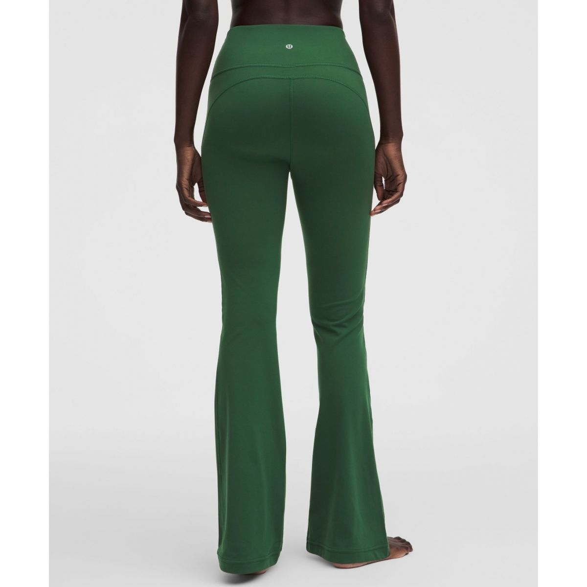 룰루레몬(LULULEMON) 그루브 Nulu 슈퍼 하이라이즈 플레어드 팬츠 *레귤러  IVYG