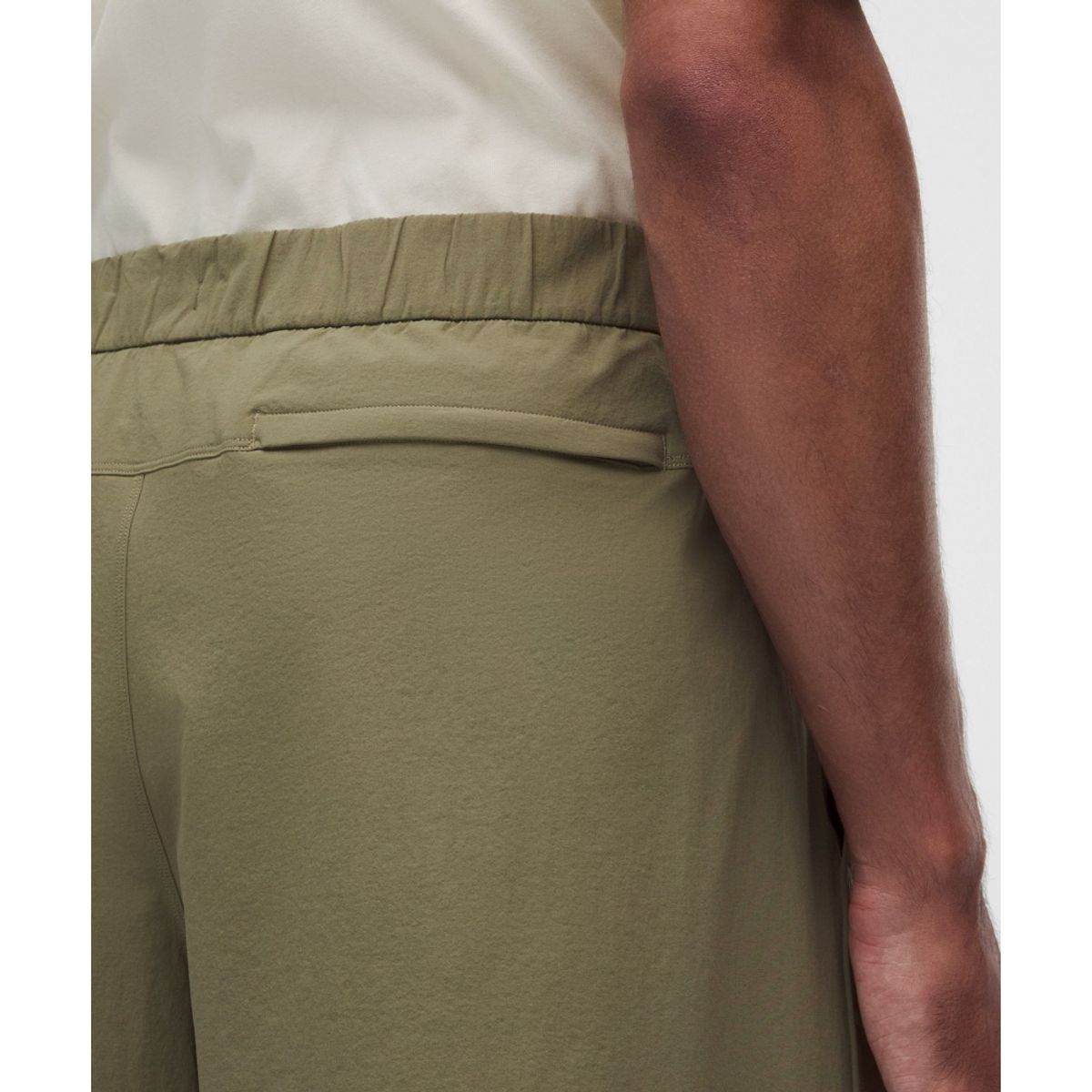 룰루레몬(LULULEMON) 스트레치 우븐 니 렝스 쇼츠 14inch  BALF