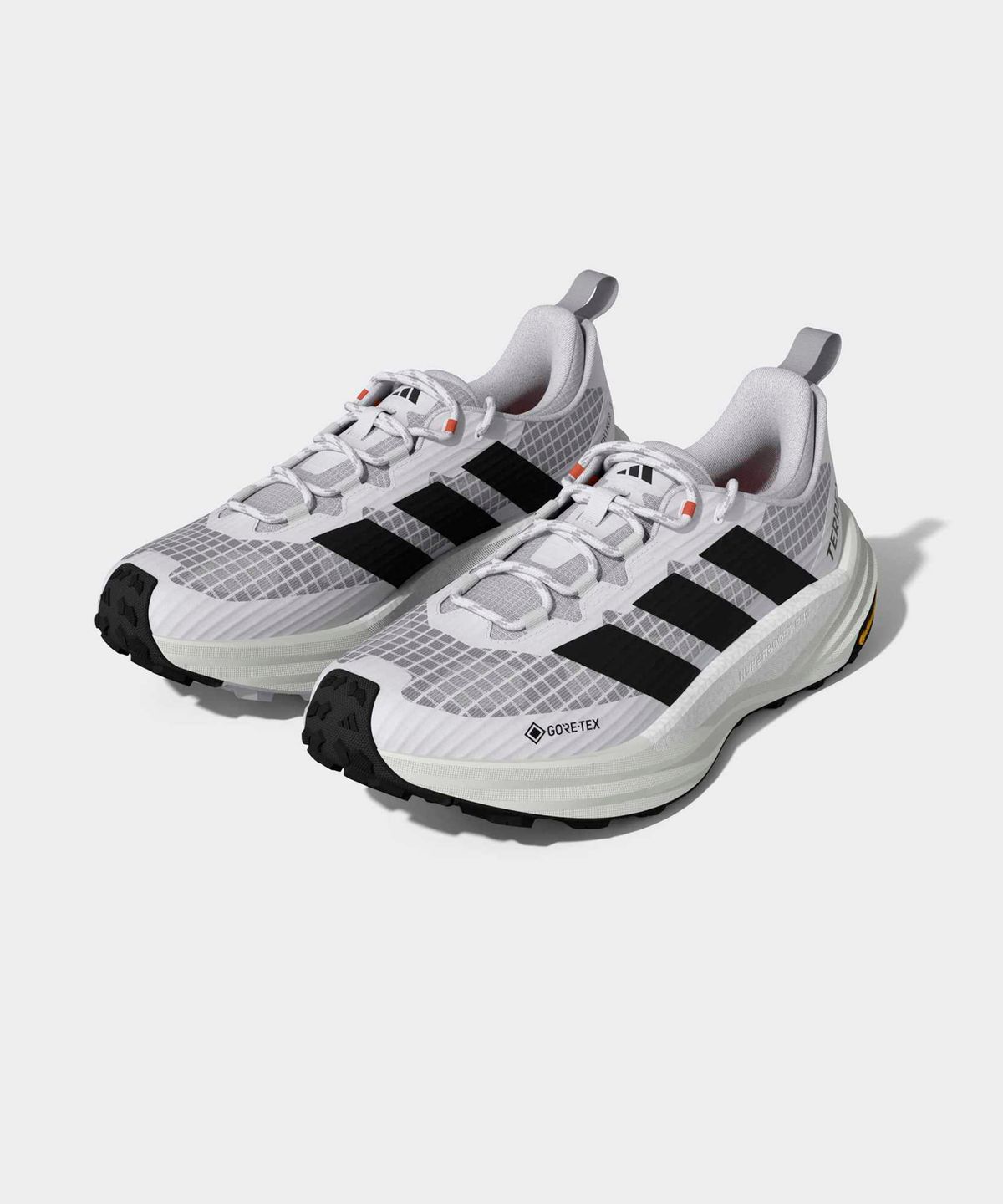 아디다스(ADIDAS) 테렉스 프리하이커 3 로우 고어텍스 W - 화이트:블랙 / KI8279