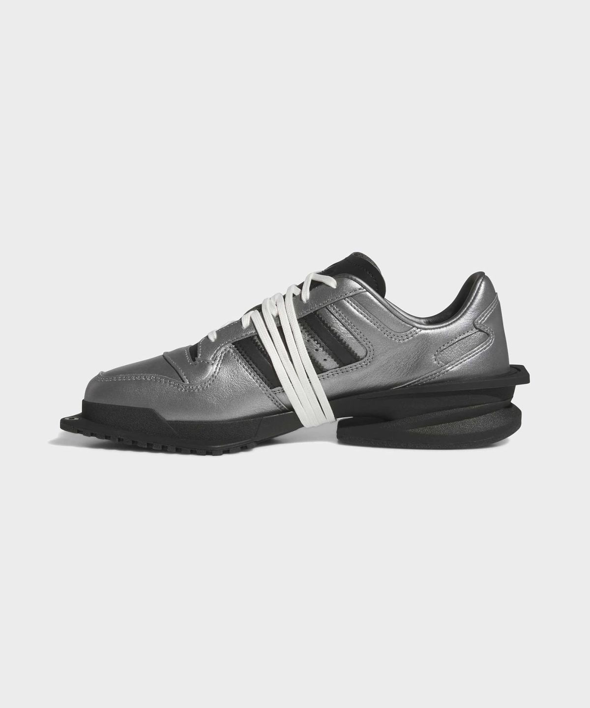 아디다스(ADIDAS) 포럼 SQ - 아이언메탈릭:블랙 / KK1596