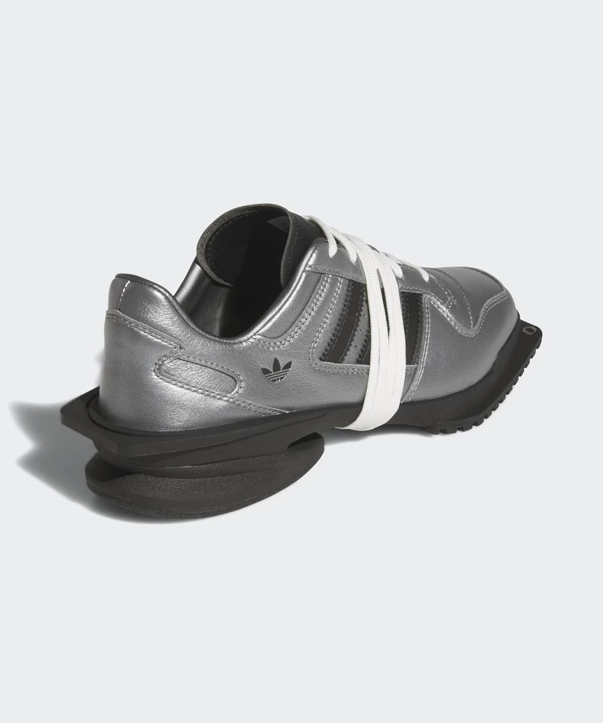아디다스(ADIDAS) 포럼 SQ - 아이언메탈릭:블랙 / KK1596