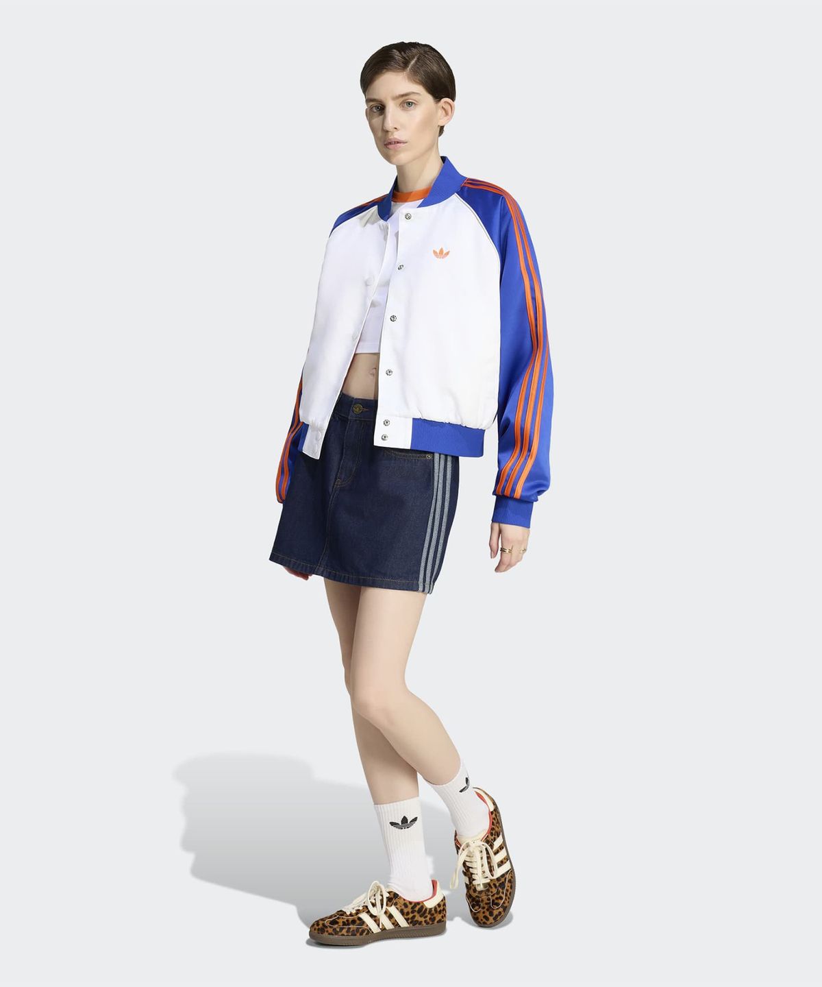 아디다스(ADIDAS) 3-스트라이프 미드라이즈 데님 스커트 - 인디고데님 / KQ6486