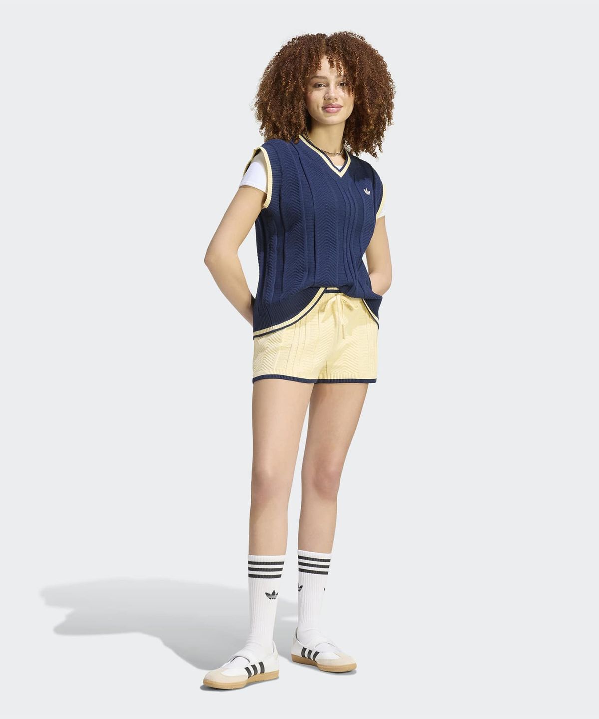 아디다스(ADIDAS) 케이블 니트 베스트 - 웜바닐라 / KR7062