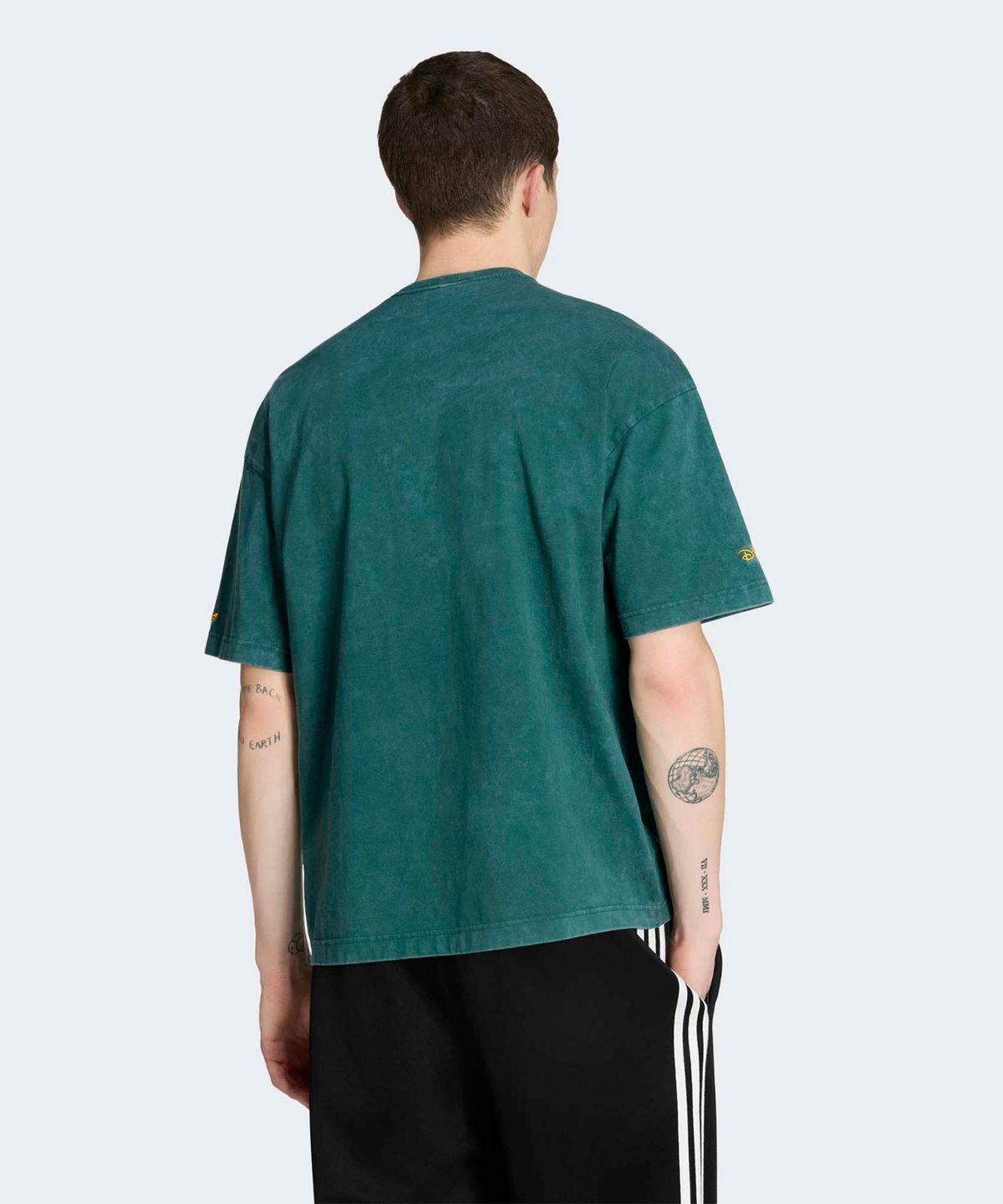 아디다스(ADIDAS) 디즈니 티셔츠 - 컬리지에이트그린 / KS4229