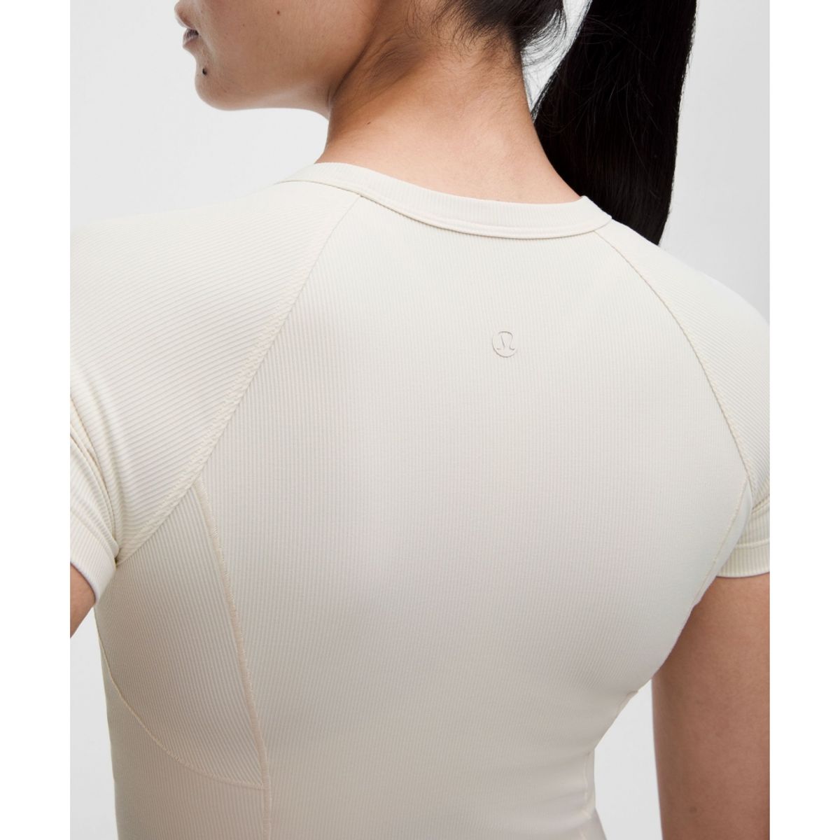 룰루레몬(LULULEMON) 리브드 Nulu 숏슬리브 셔츠  LTIV