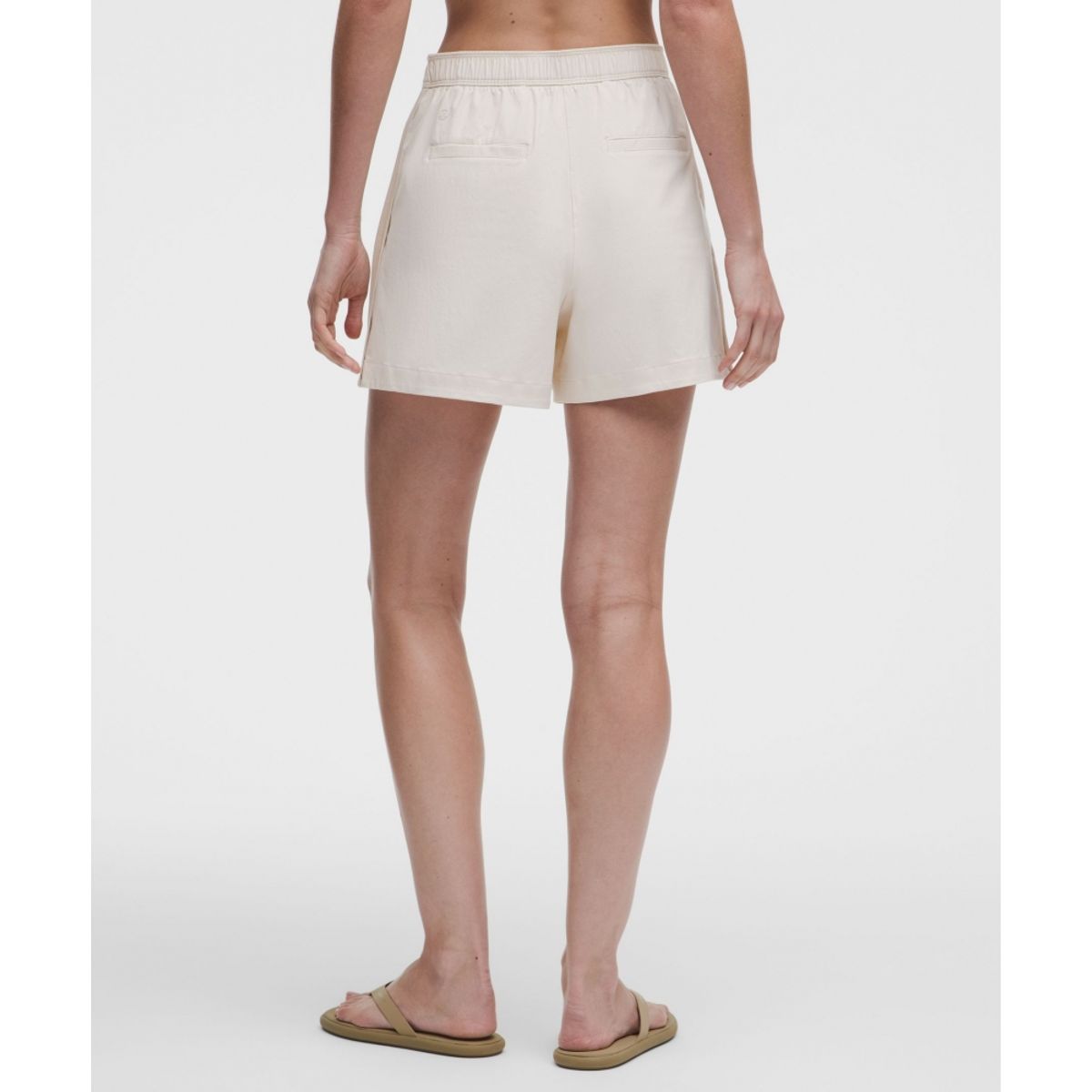 룰루레몬(LULULEMON) 스트레치 우븐 하이라이즈 쇼츠 4inch  WHTO
