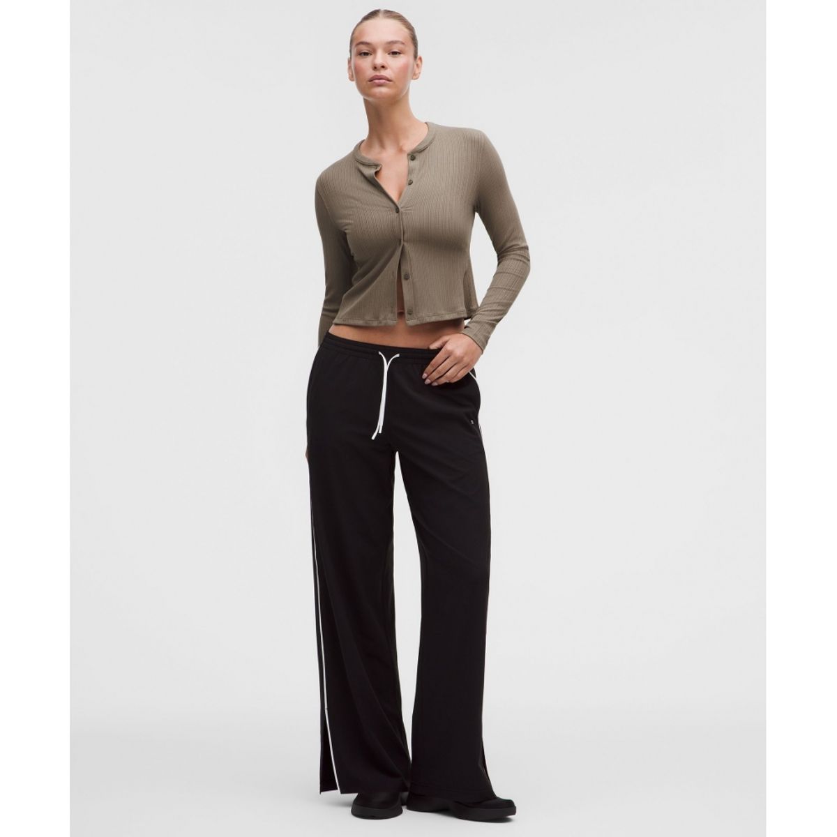 룰루레몬(LULULEMON) 홀드 타이트 마이크로 립 카디건  NOMD