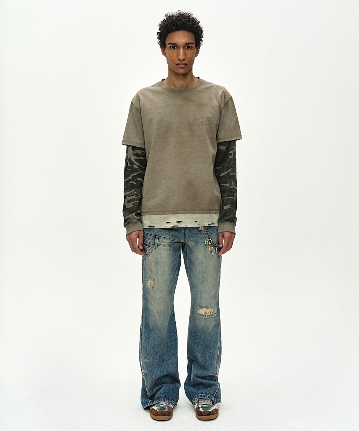 앤더슨벨(ADSB ANDERSSON BELL) DISTRESS LAYERED LONG SLEEVE T-SHIRT (BEIGE)
