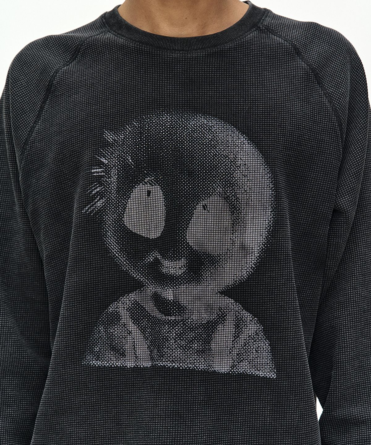 앤더슨벨(ADSB ANDERSSON BELL) UNISEX ALIEN MACHINERY WAFFLE LONG SLEEVE T-SHIRT (WASHED BLACK)