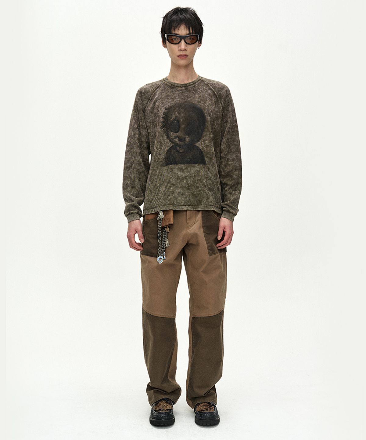 앤더슨벨(ADSB ANDERSSON BELL) UNISEX ALIEN MACHINERY WAFFLE LONG SLEEVE T-SHIRT (WASHED KHAKI)