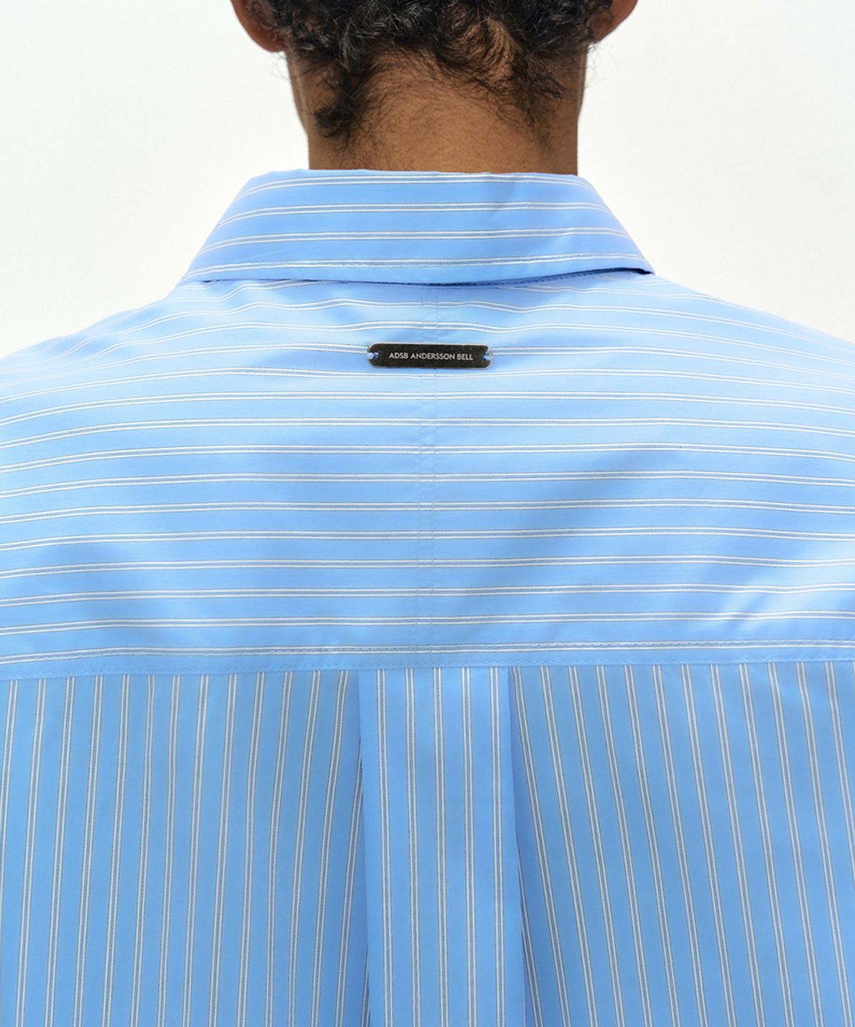 앤더슨벨(ADSB ANDERSSON BELL) ASYMMETRIC LAYERED SHIRT (BLUE/BLUE STRIPE)