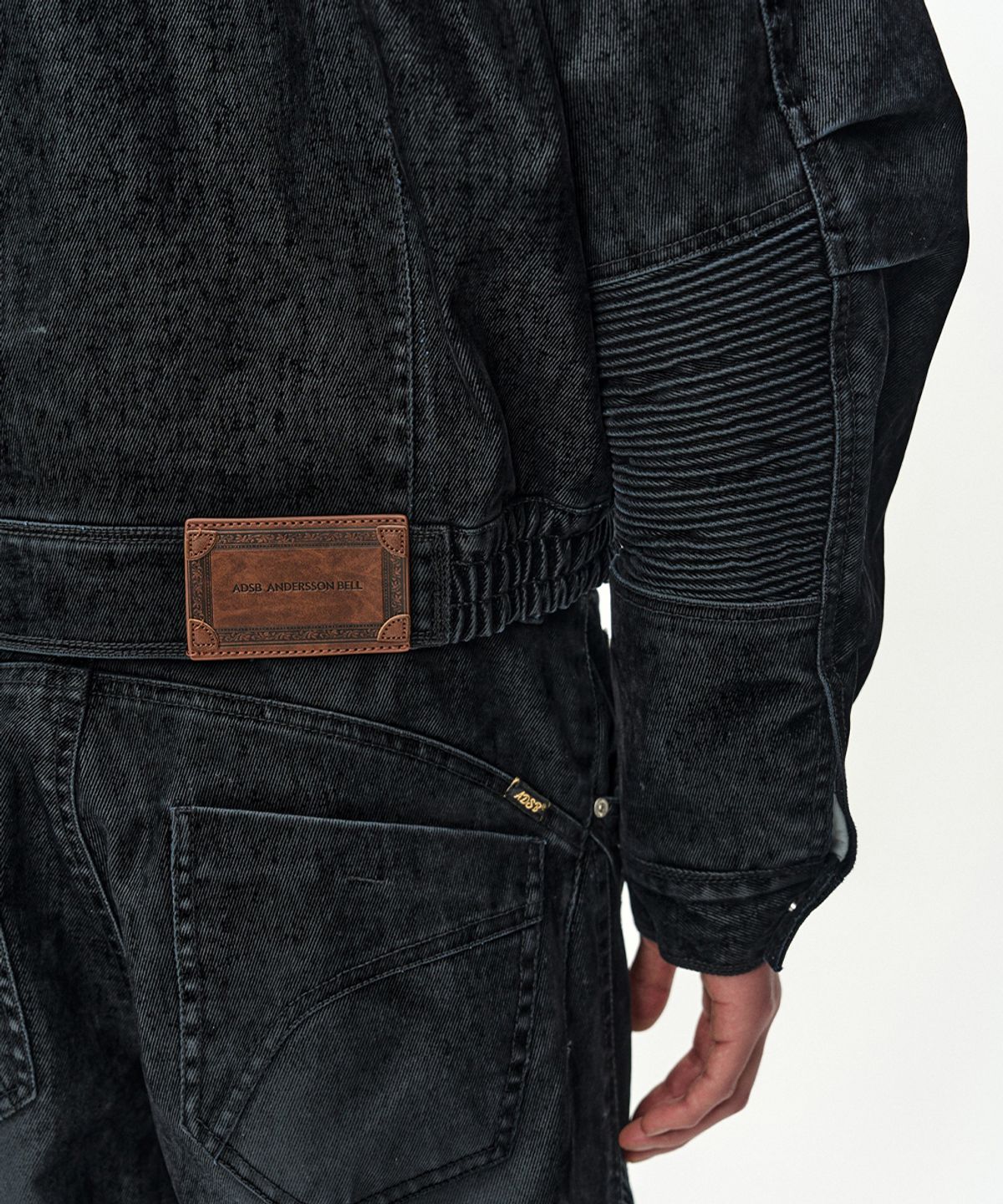 앤더슨벨(ADSB ANDERSSON BELL) UNISEX RODEO BIKER WIDE-LEG JEANS (BLACK)