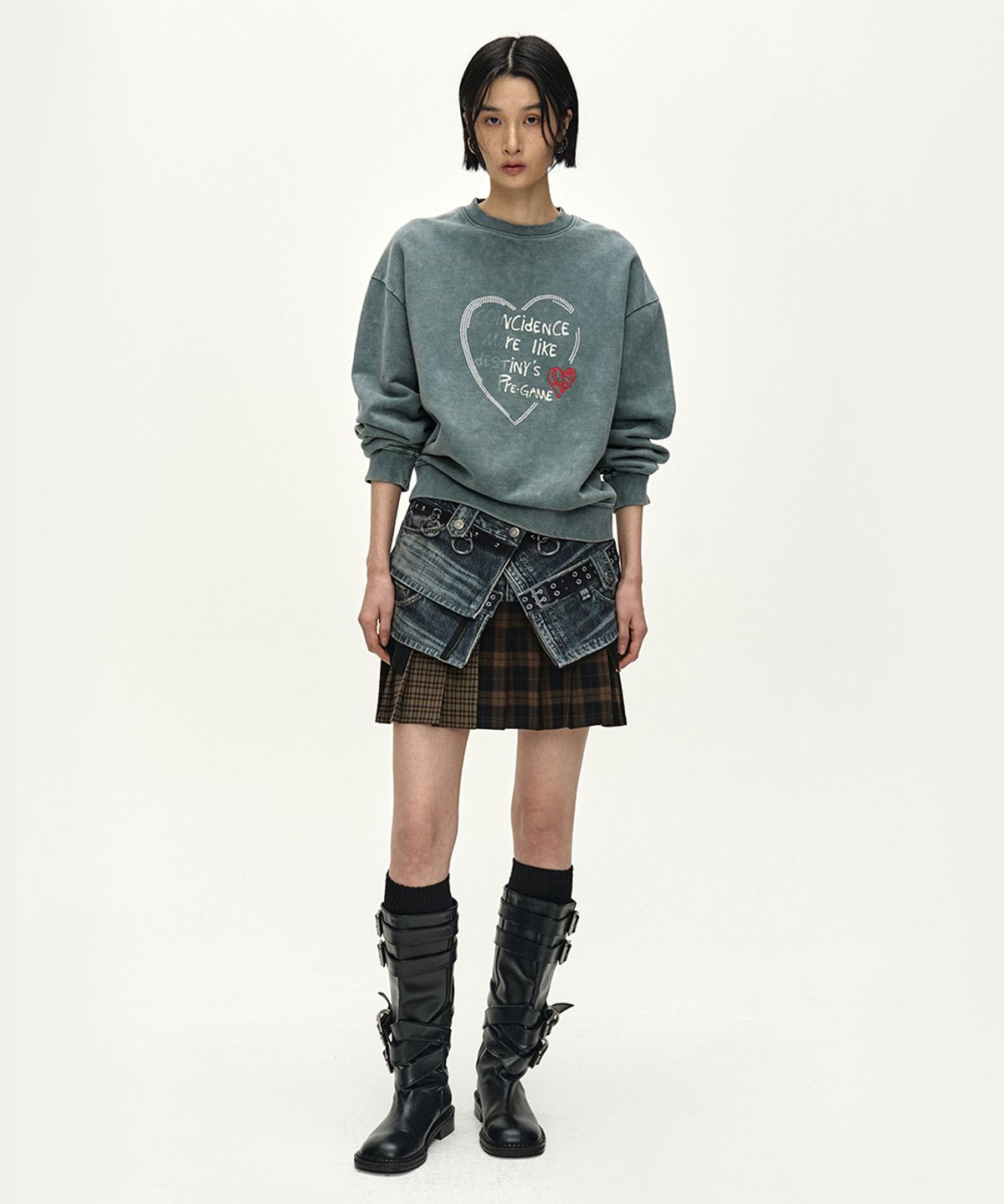앤더슨벨(ADSB ANDERSSON BELL) (ESSENTIAL) UNISEX HEART FIX SWEATSHIRT (GREEN)
