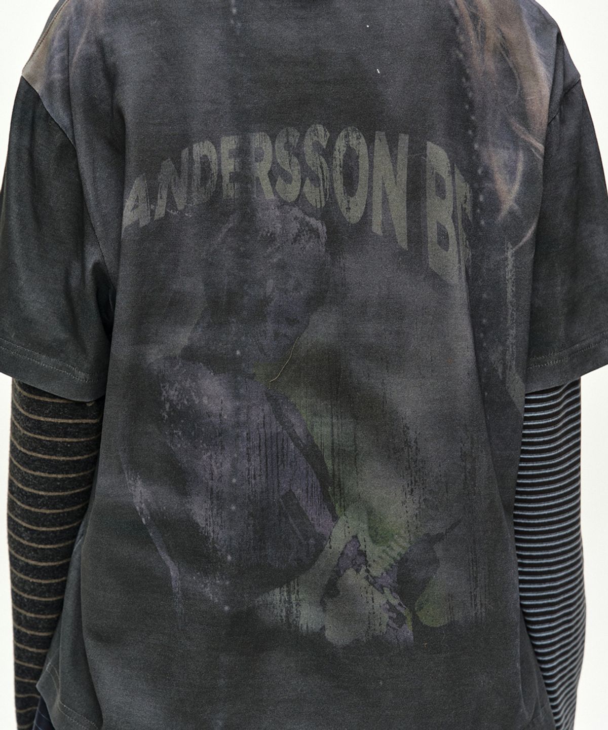 앤더슨벨(ADSB ANDERSSON BELL) MIXED STRIPE SLEEVE LAYERED TOP (CHARCOAL)