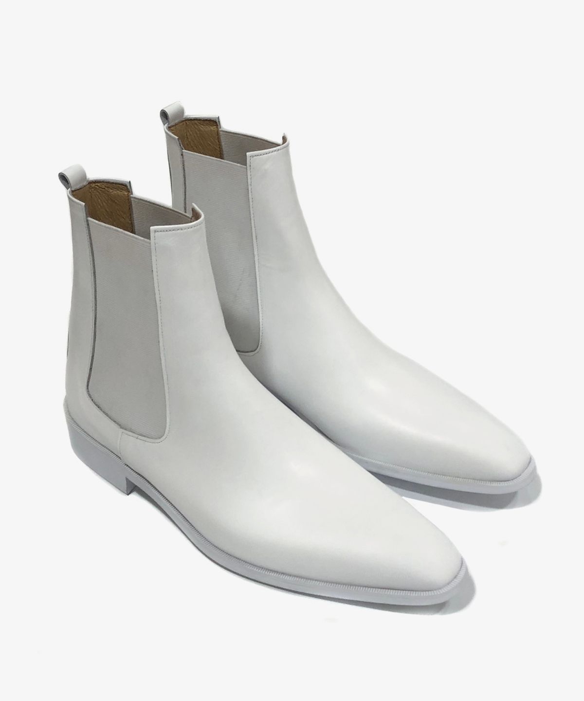 조앤슈(JOENSHOE) 클래식 느와르 첼시부츠 올화이트