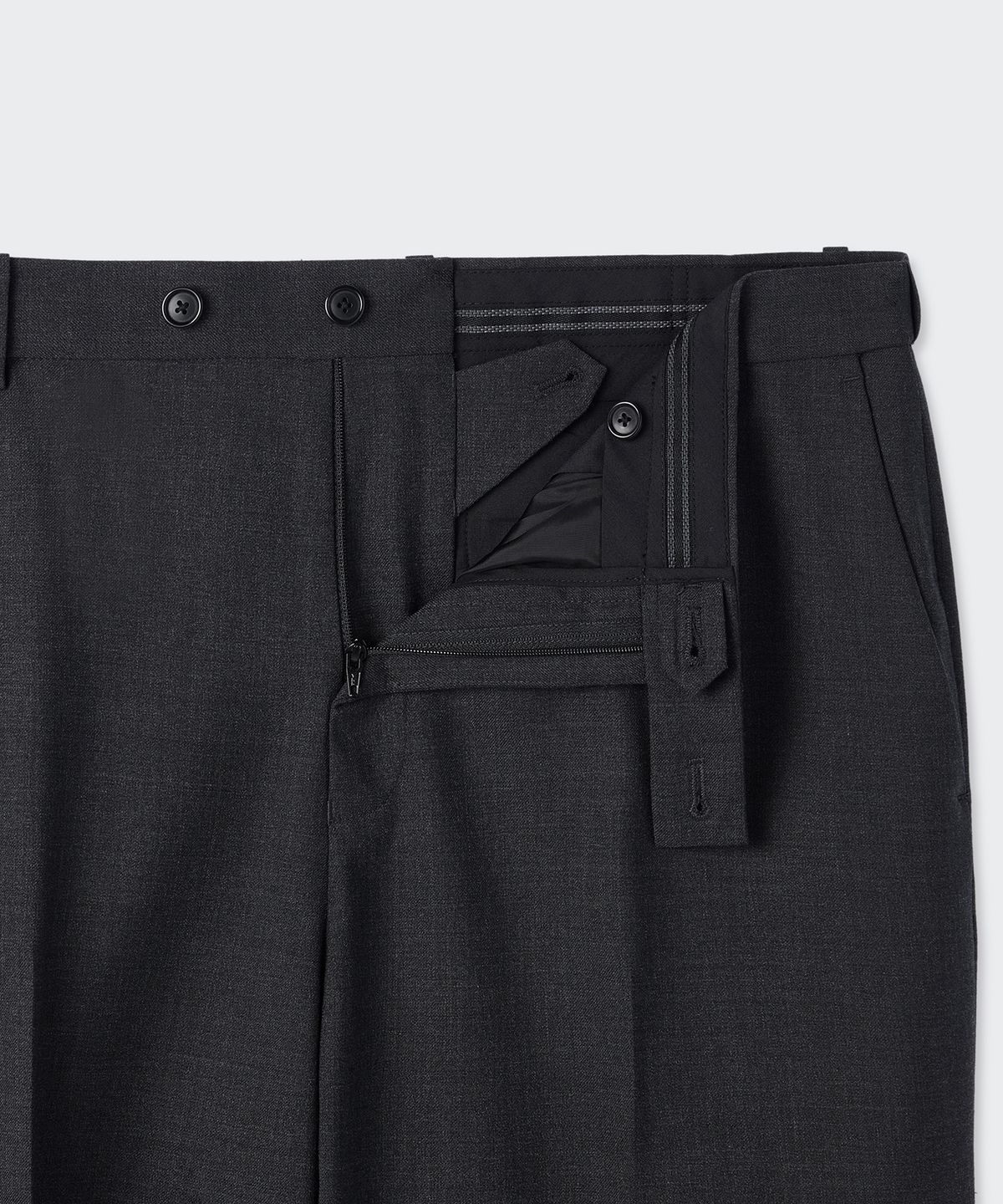 무신사 스탠다드(MUSINSA STANDARD) [플러스] 스트레이트 울 슬랙스 [차콜 그레이]