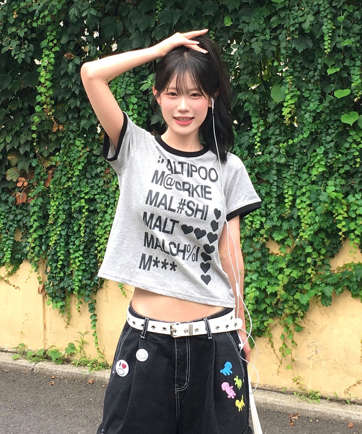와이케이(WAIKEI) 말티푸 레터링 배색 크롭 링거 반팔티셔츠 멜란지그레이