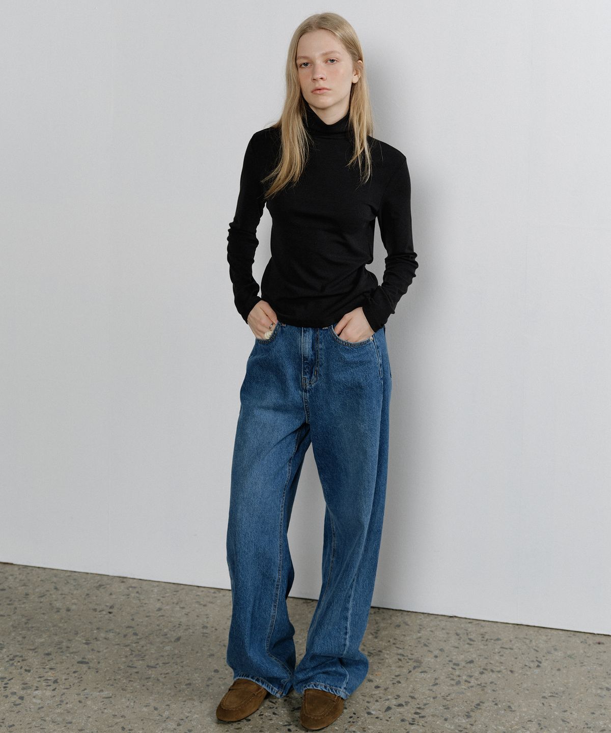 108파운드(108POUND) Warm Essential Turtleneck_Black