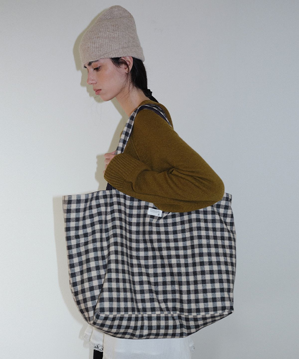 엔오르(EN OR) REVERSIBLE CHECK SHOPPER BAG - PURPLE