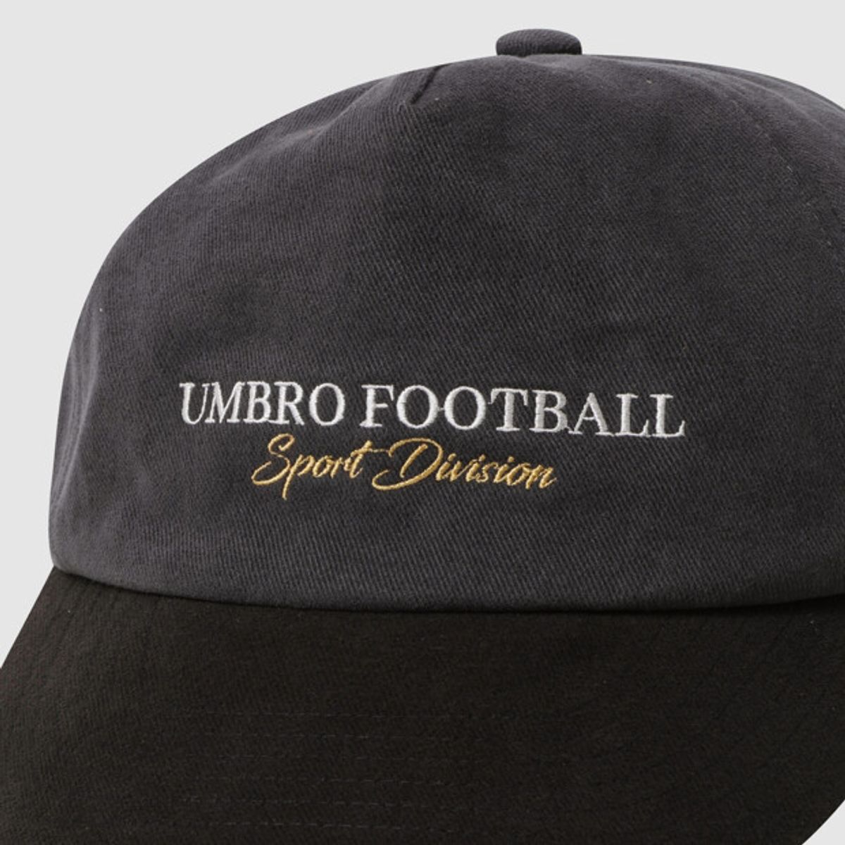 엄브로(UMBRO) 더비클럽 5쪽 볼캡 챠콜 UR323CCP96