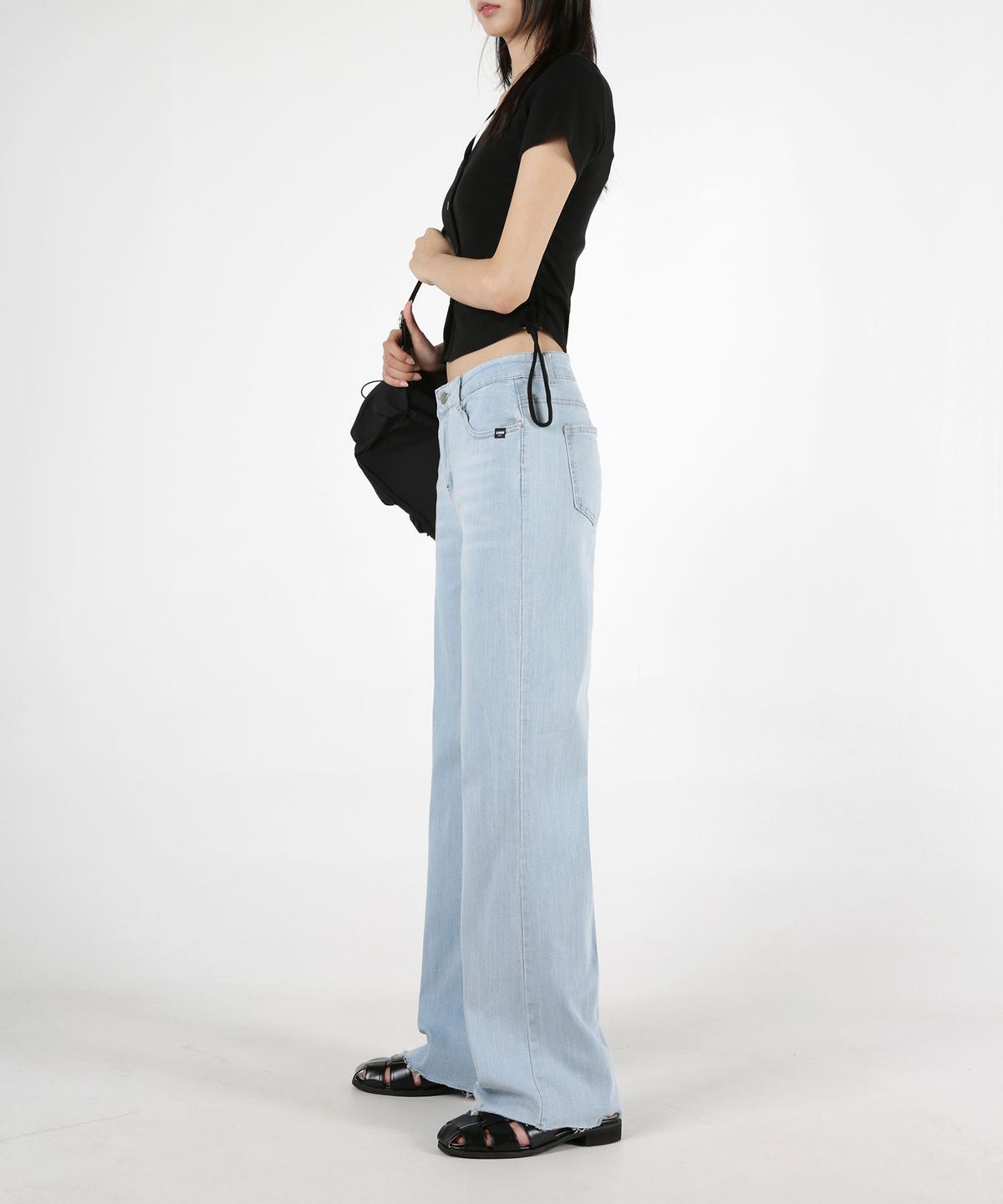 음(UMM) 여자 쫀쫀스판 내추럴컷팅 데님팬츠