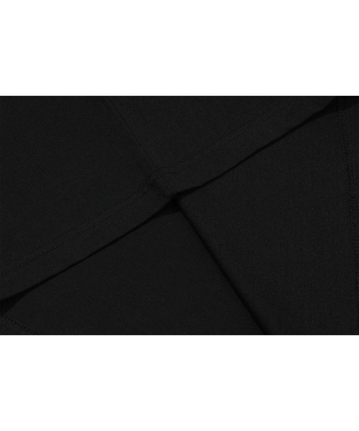 이퓨원트(IFYOUWANT) Heavenly One-Shoulder Long Sleeve Black