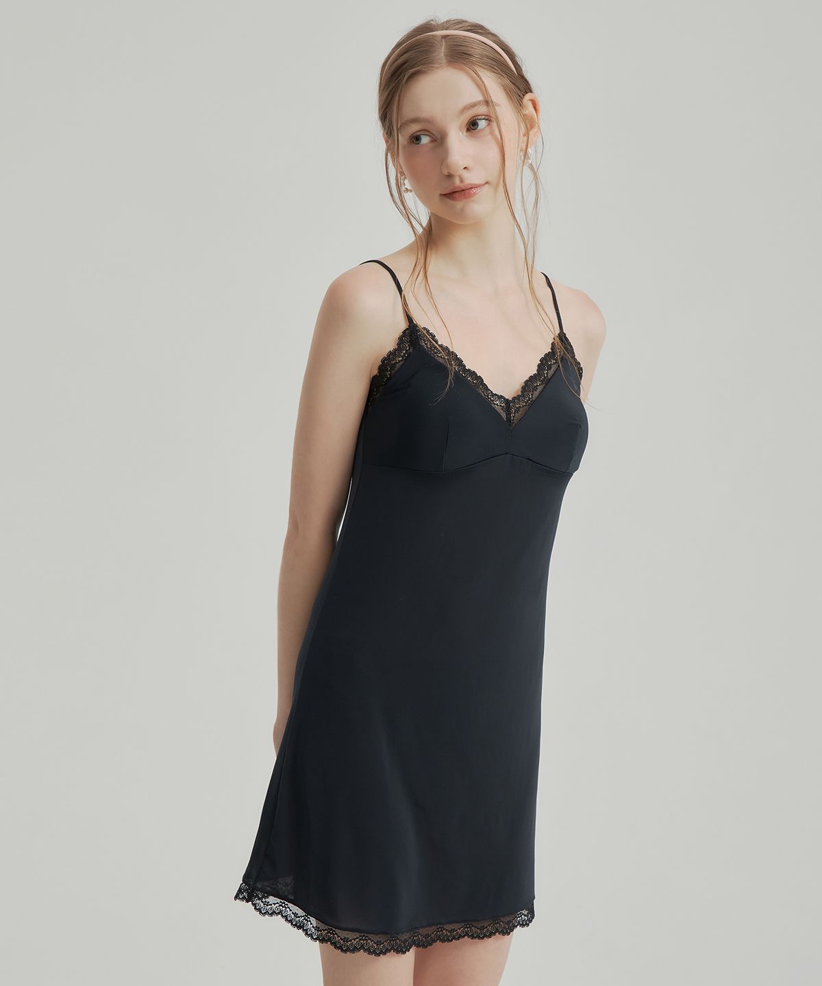 원더브라(WONDERBRA) 소프트 V넥 레이스 슬립 (3Colors)