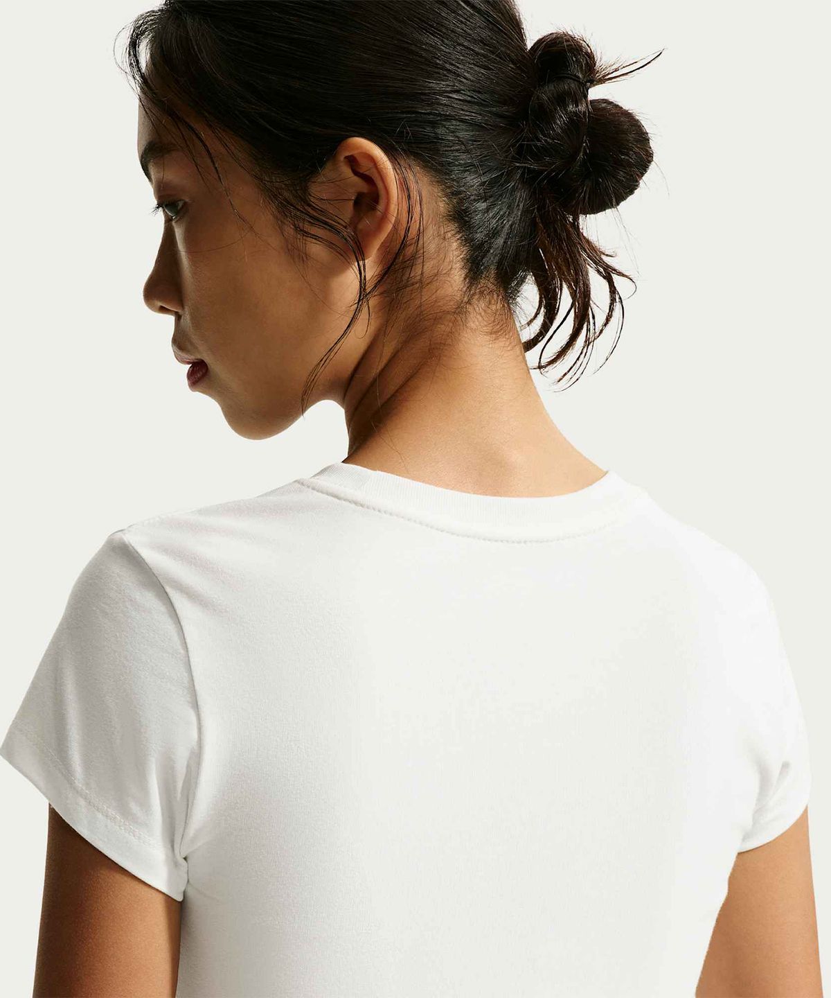 나이키(NIKE) 스포츠웨어 칠 니트 슬림 모드 크롭 티셔츠 W - 세일 / IM6415-133