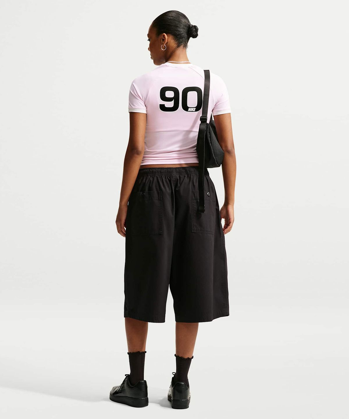 나이키(NIKE) 스포츠웨어 피티드 티셔츠 W - 핑크 폼:세일 / IV5750-663