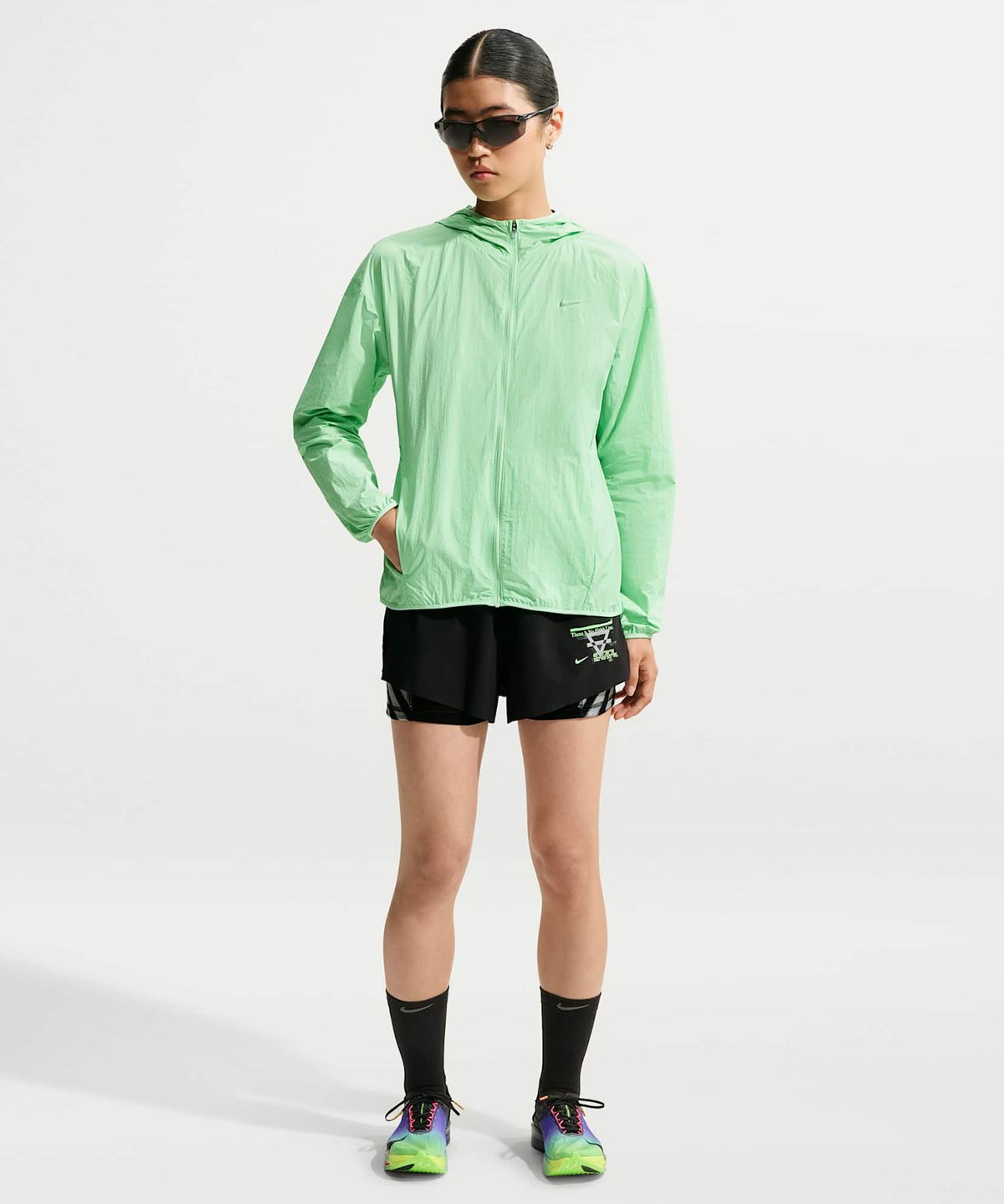 나이키(NIKE) 템포 UV 차단 경량 러닝 재킷 W - 큐컴버 캄 / IH7974-391