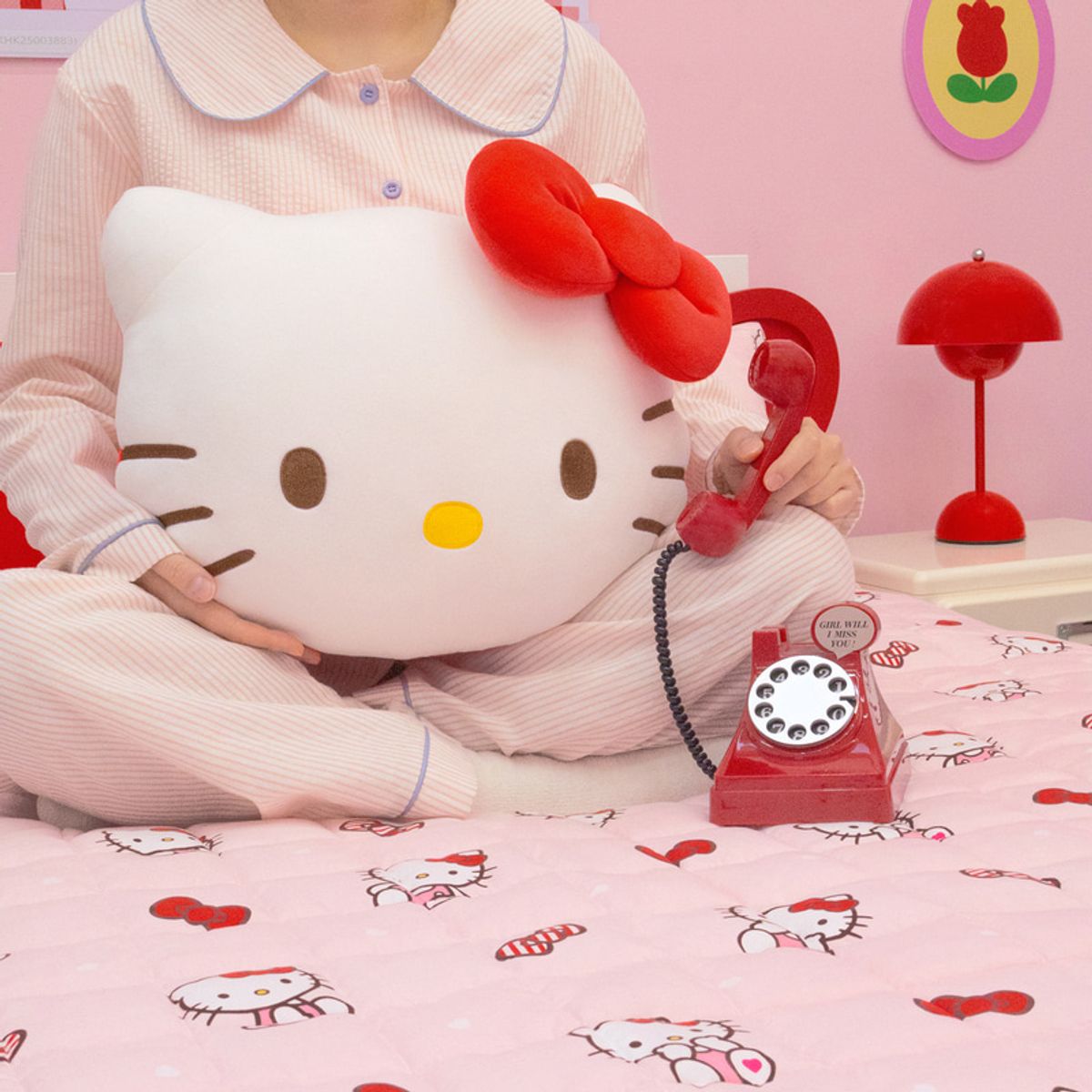 나라홈데코(NARAHOMEDECO) 산리오 헬로키티 얼굴쿠션 레드클래식