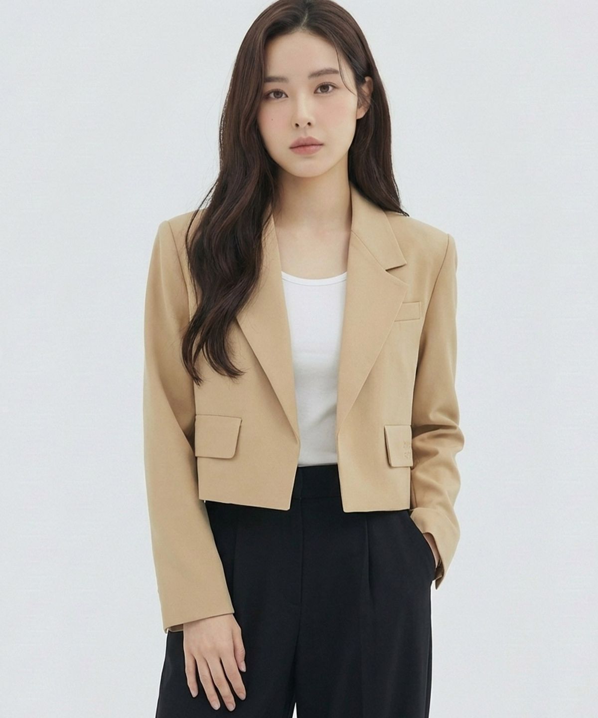 반에이크(VANAKE) 포켓레터링 크롭자켓_VB33JKUD02Z