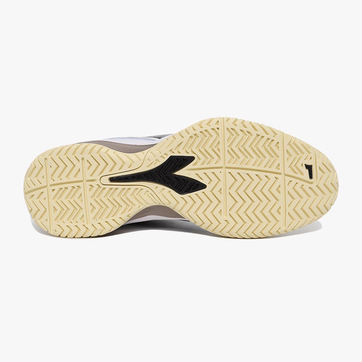 디아도라(diadora) 블루실드 토르네오 3 AG IVORY