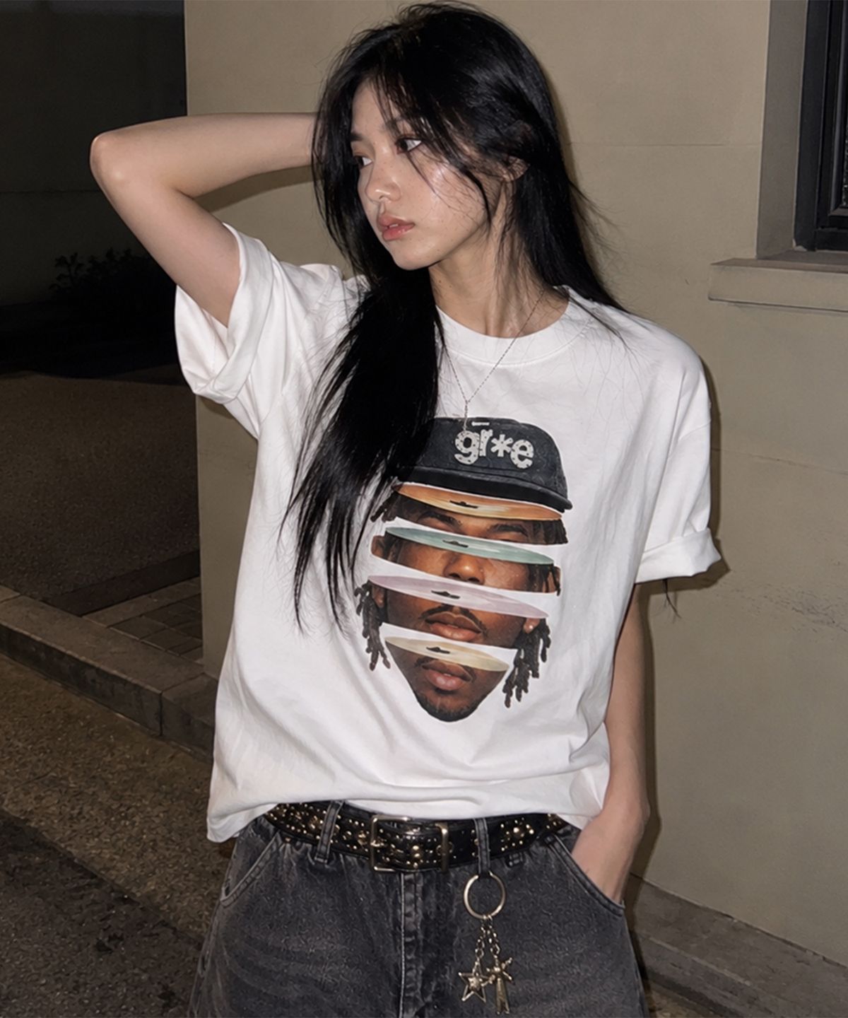 그레이버 오디너리(GRAVER ORDINARY) [ODNR UNISEX]Face Grae 반팔 티셔츠_2color