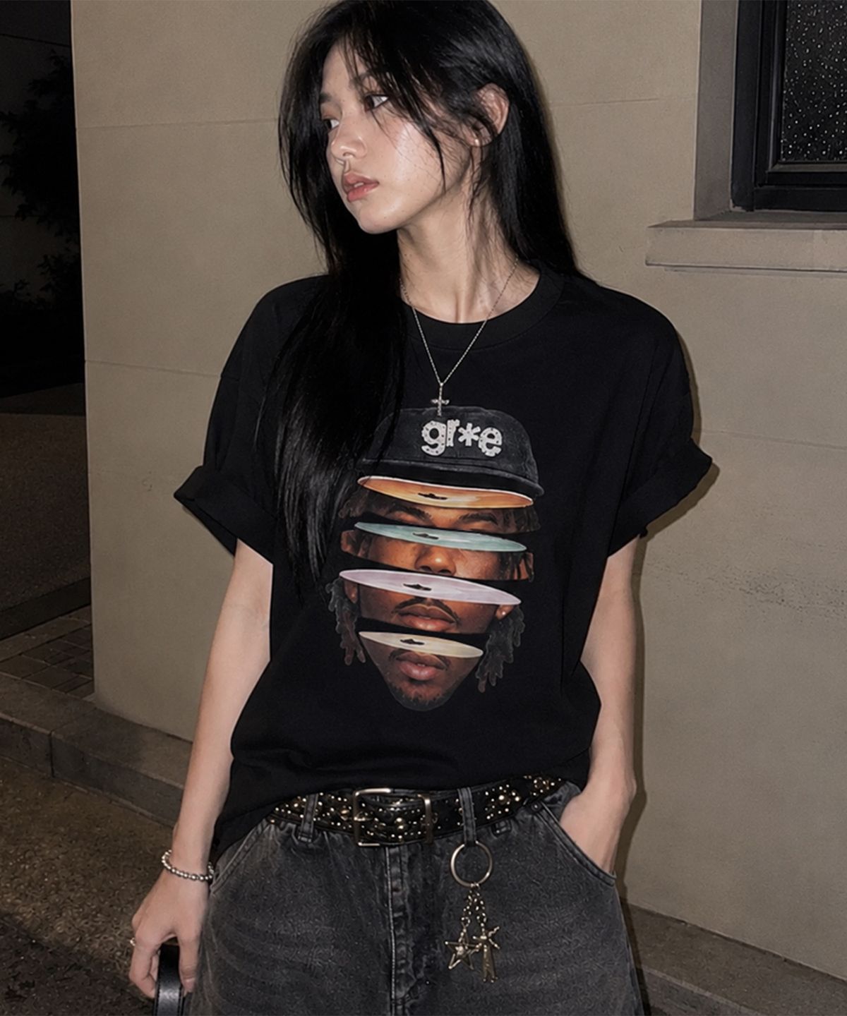 그레이버 오디너리(GRAVER ORDINARY) [ODNR UNISEX]Face Grae 반팔 티셔츠_2color