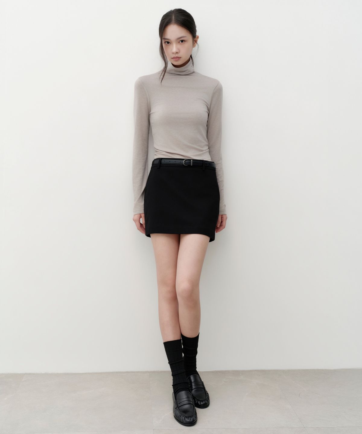 무신사 스탠다드 우먼(MUSINSA STANDARD WOMAN) 우먼즈 브러쉬드 미니 스커트 [블랙]