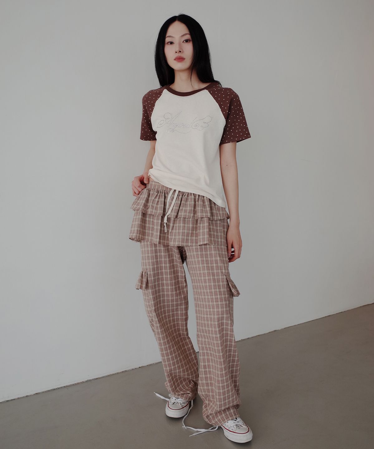 아이불(AYVUL) 핫픽스 스타 레글런 반팔티, 브라운