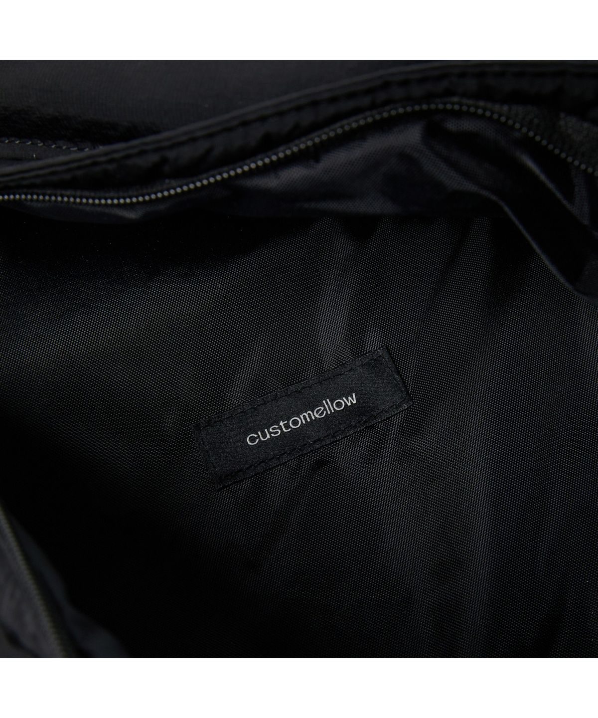 커스텀멜로우(CUSTOMELLOW) Black Nylon Sling Bag CABAX26514BKX