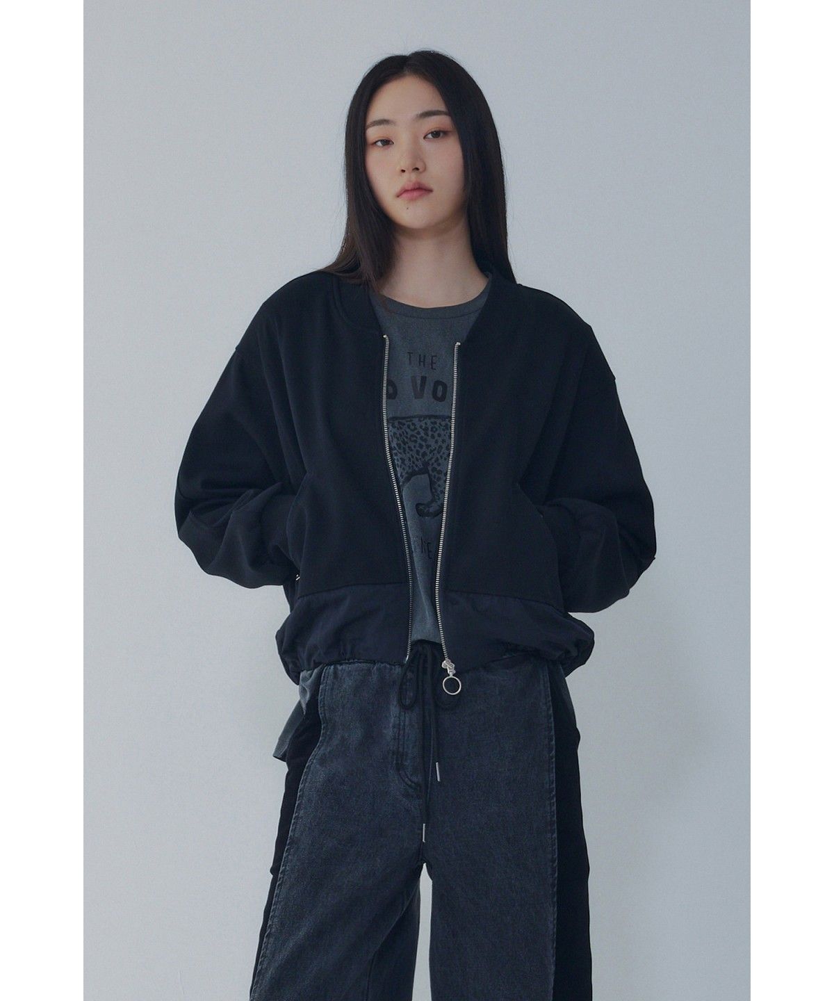 보브(VOICE OF VOICES) 우븐 믹스 저지 브이넥 점퍼 _블랙_7156320003