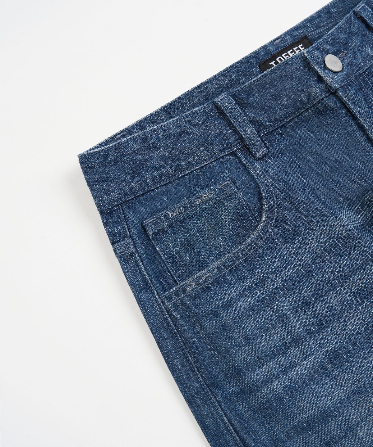토피(TOFFEE) 빈티지 텍스쳐 스트레이트 데님 팬츠 (MEDIUM INDIGO)