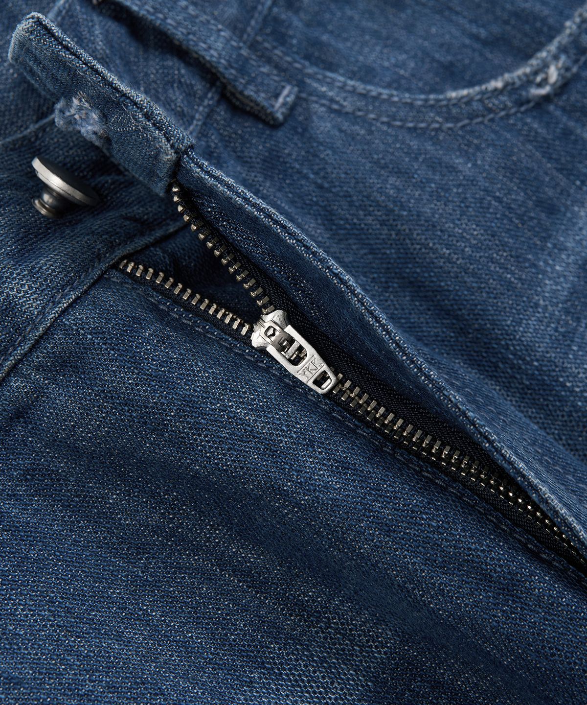 토피(TOFFEE) 빈티지 텍스쳐 스트레이트 데님 팬츠 (MEDIUM INDIGO)