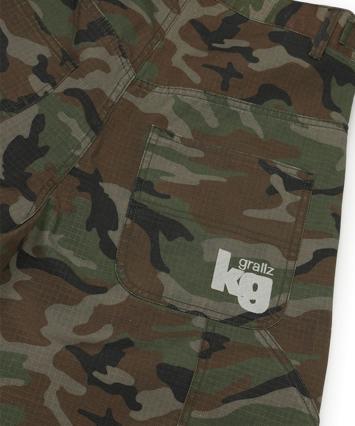 그레일즈(GRAILZ) [GRAILZ X KOIN SEOUL] CARPENTER BERMUDA PANTS [CAMO]
