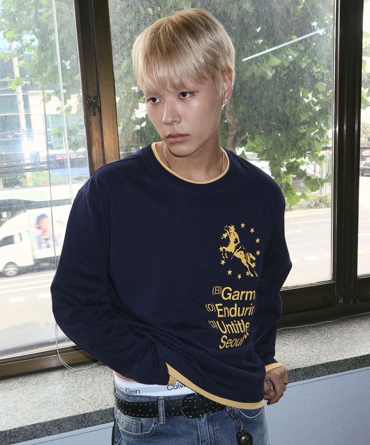언타이틀 서울(UNTITLED SEOUL) 유니콘 타이포 레이어드 롱슬리브 네이비