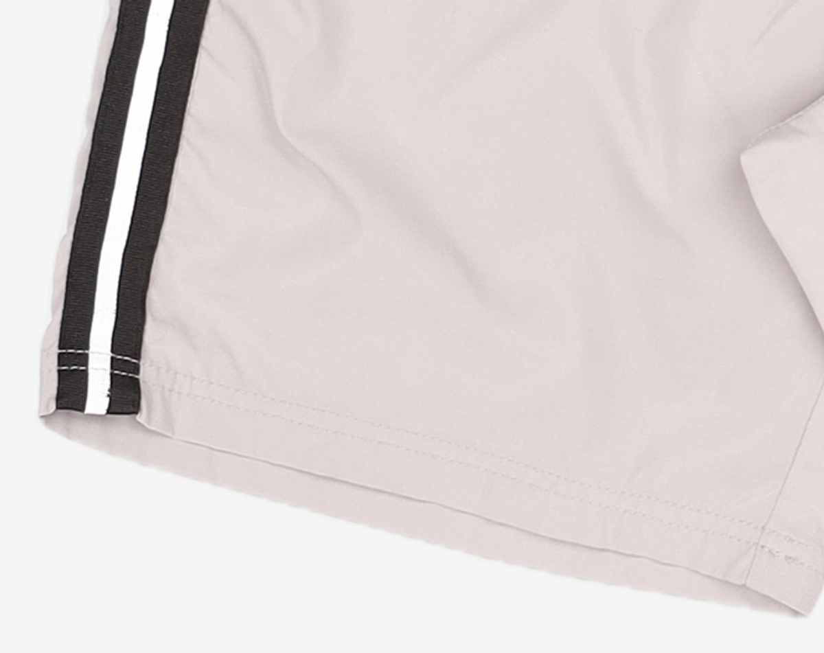 디바이디드에이치앤엠(DIVIDED H&M) 숏팬츠 M