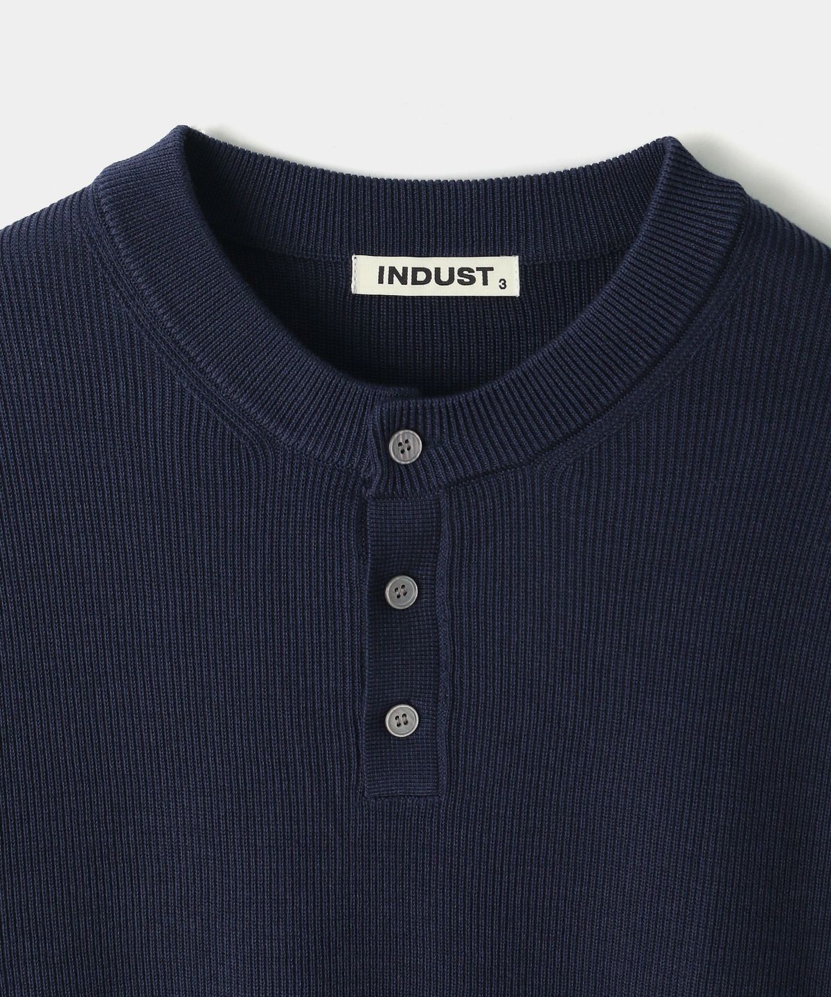 인더스트(INDUST) 크롭 머슬 헨리넥 하프니트_4COLOR