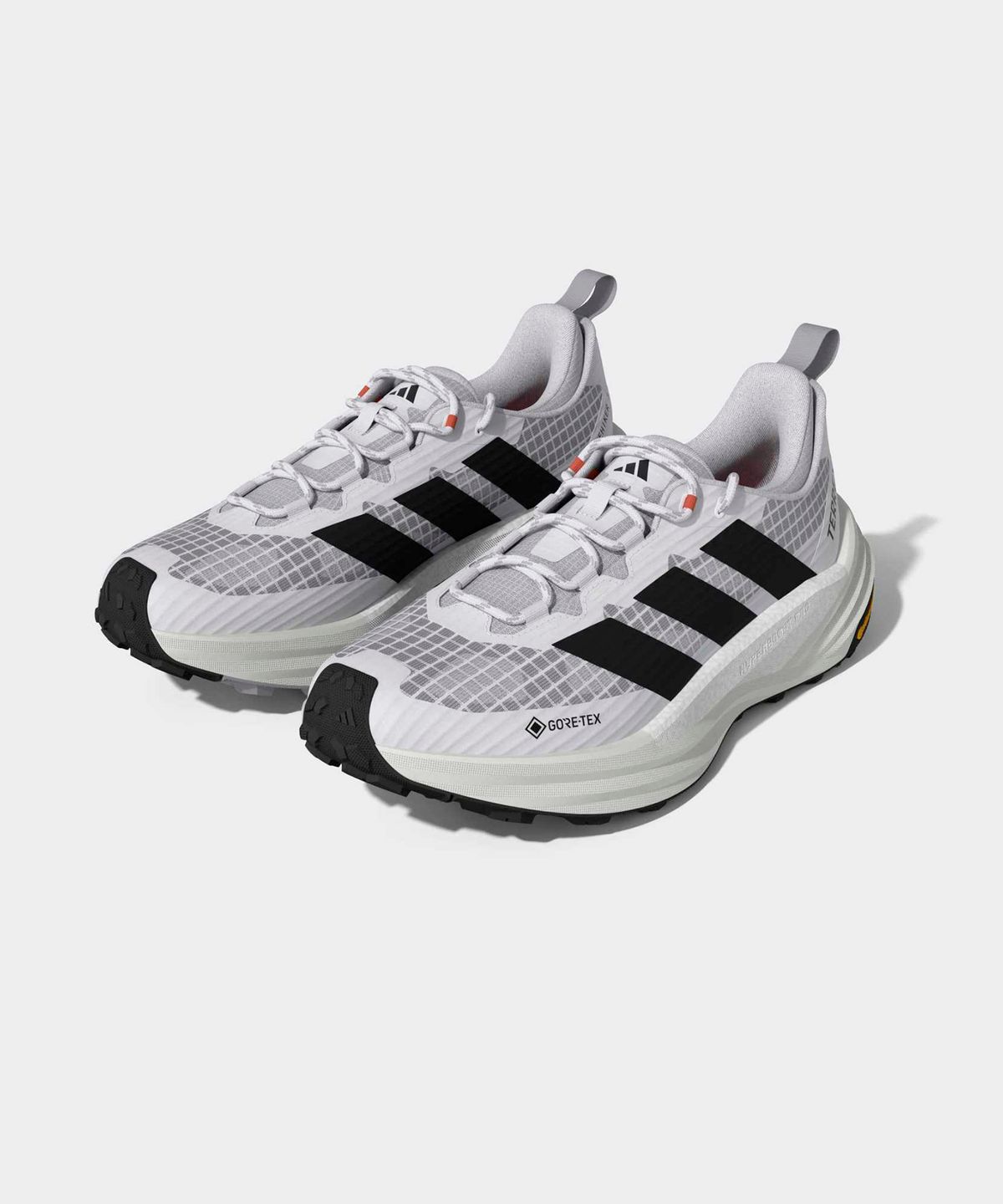 아디다스(ADIDAS) 테렉스 프리하이커 3 로우 고어텍스 - 화이트:블랙 / KI8275