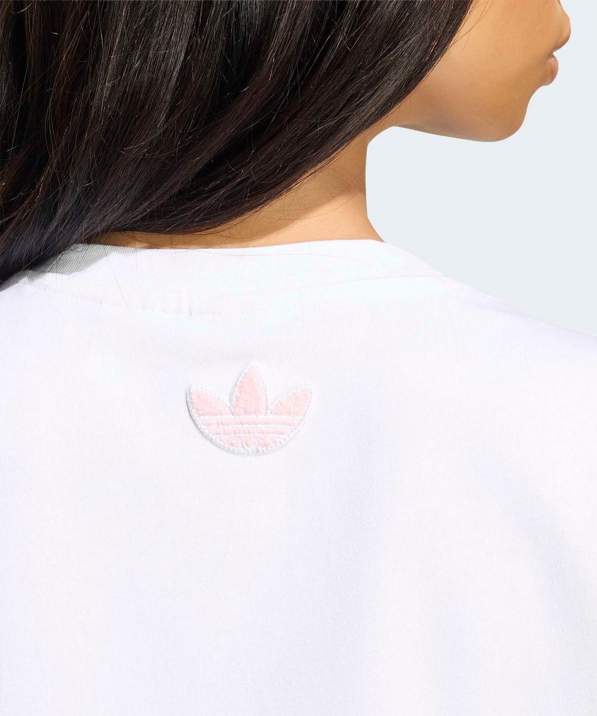 아디다스(ADIDAS) 케어베어 오버사이즈 티 - 화이트 / KR1480