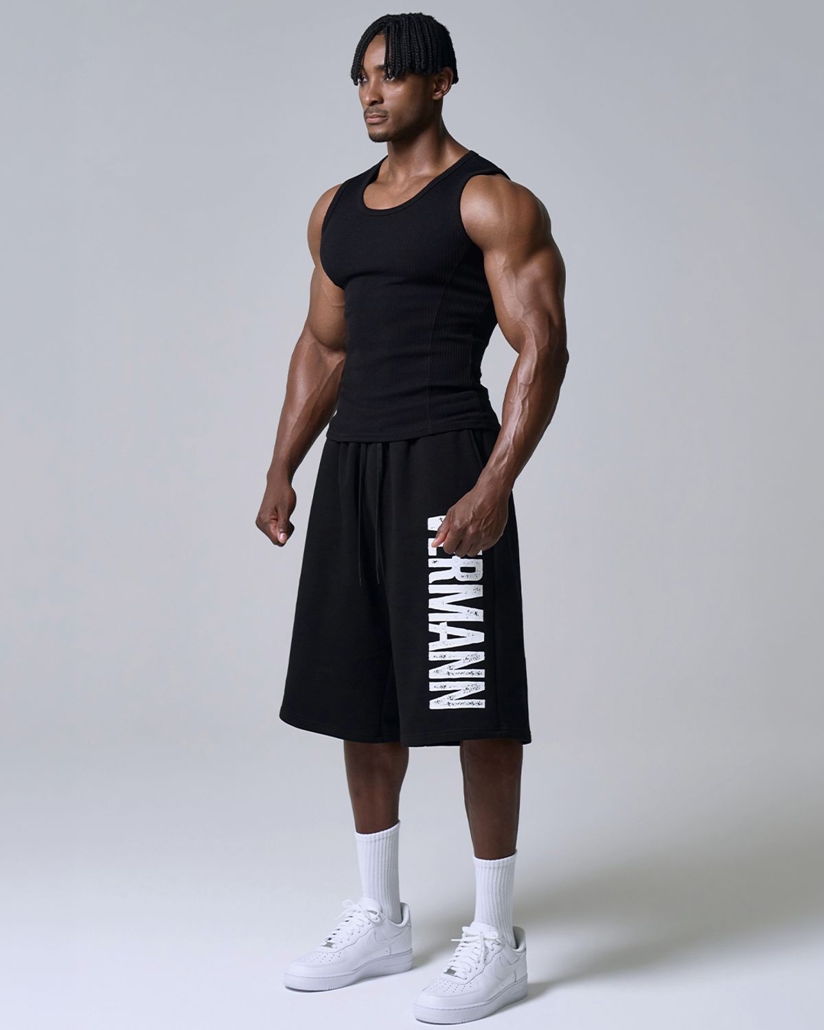 베르만 어패럴(VERMANN APPAREL) 크랙 로고 버뮤다 스웨트 쇼츠 [블랙]