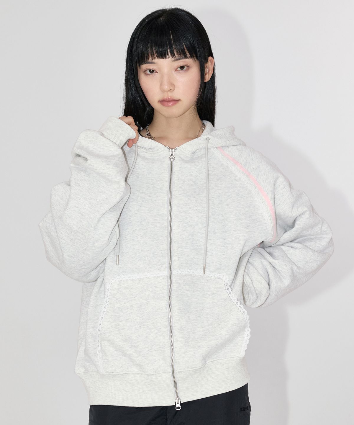 유희(YOUHEE) [아네딘X유희] LACE TRIMMED HOOD ZIP-UP_OATMEAL