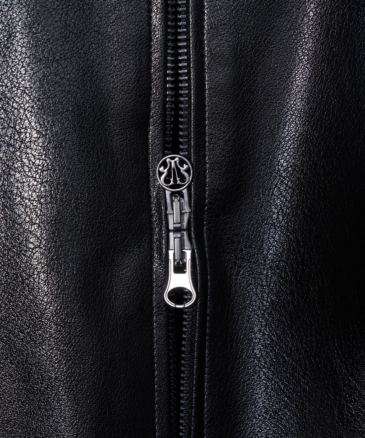 유희(YOUHEE) CRACK LEATHER BLOUSON_BLACK